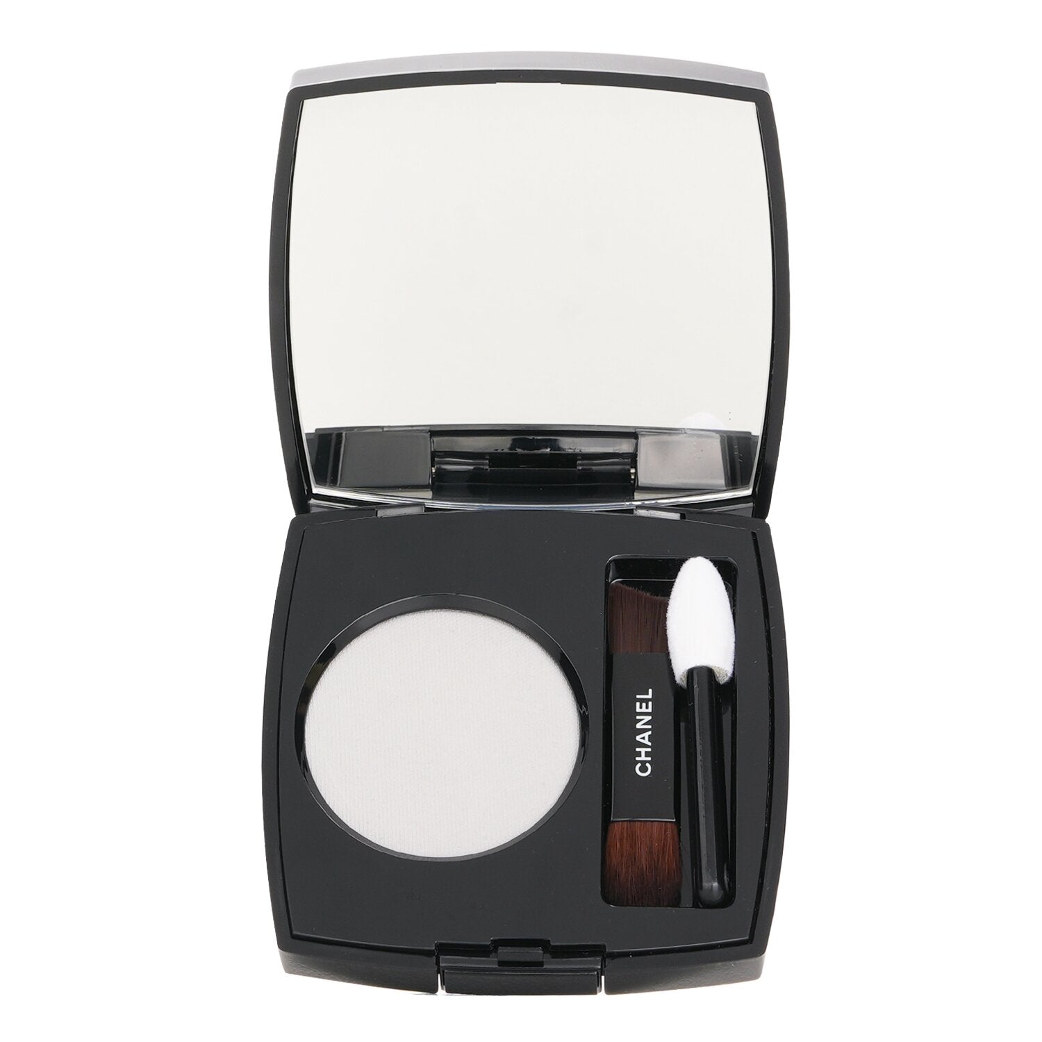 Chanel Ombre Essentielle Multi-Use Longwearing Eyeshadow - # 232 Lilas Poudre  2.2g